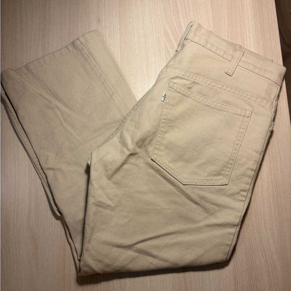 Levi's Women's Tan Cropped Pants